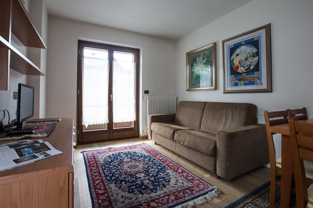 Chalet Santa Barbara Bormio Eksteriør billede